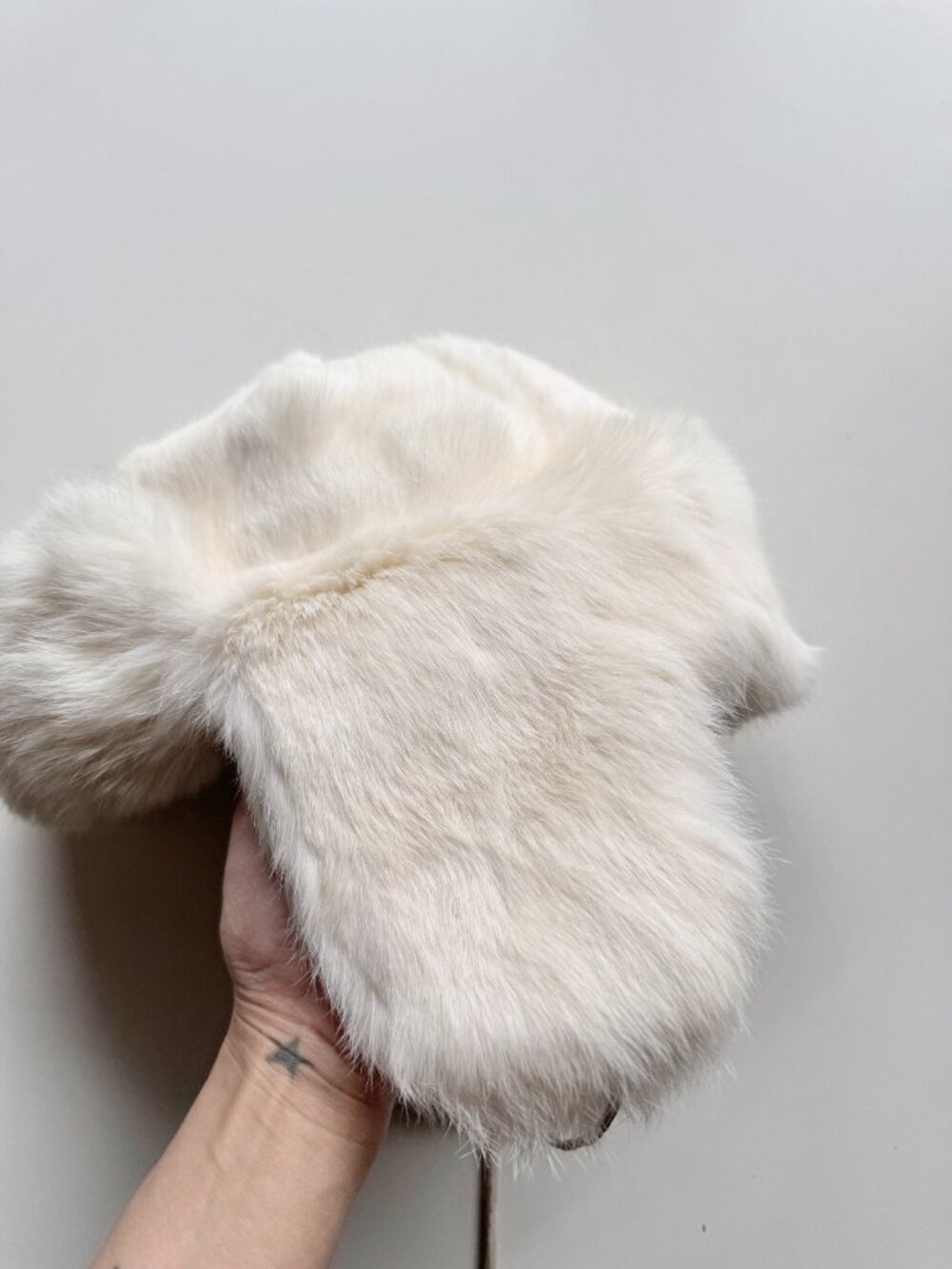 White Real Rabbit Fur Trapper Hat - Picture 4 of 15